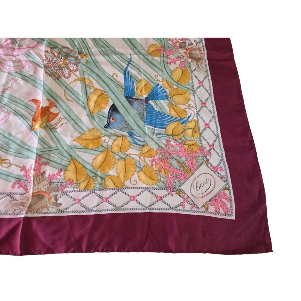 Gucci Vintage Silk Square Scarf Pesci Sea Life Fish - Flaw Color Bleeding 33